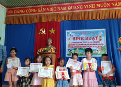 UBND xã Tam Lộc phối hợp với hội Khuyến học xã và Đoàn thanh niên xã tổ chức sinh hoạt Quốc tế thiếu nhi 1/6 và tuyên dương khen thưởng các em học sinh mẫu giáo, tiểu học có thành tích xuất sắc trong năm học 2023-2024